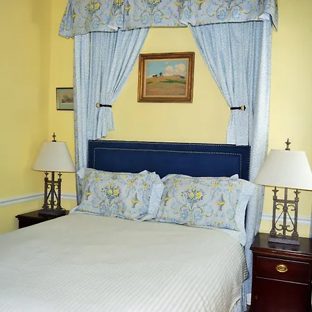 Bellevue Manor-3