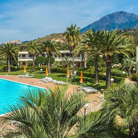 Club Residence La Castellana Mare-3