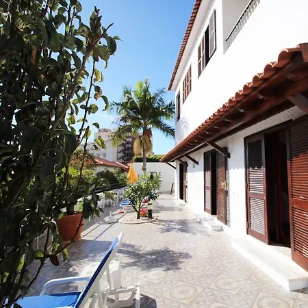 Guesthouse Vila Lusitania-2