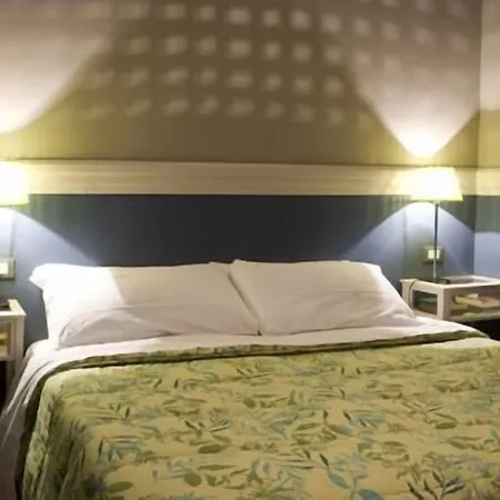 Hotel Colombo Genova-3