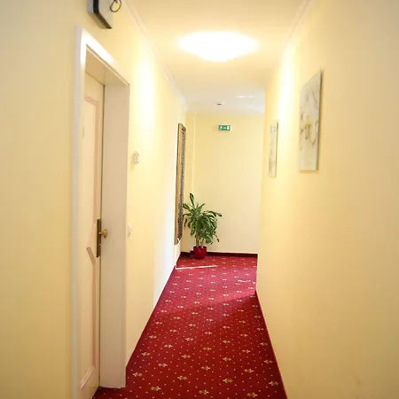 Hotel Neugrabener Hof-3