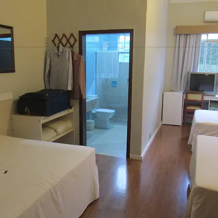 Central Palace Hotel-2