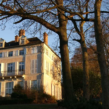 Le Chateau De La Vierge-3