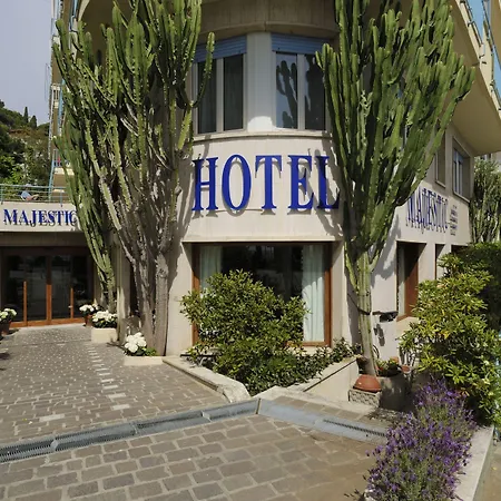 Lvg Hotel Collection - Majestic-2