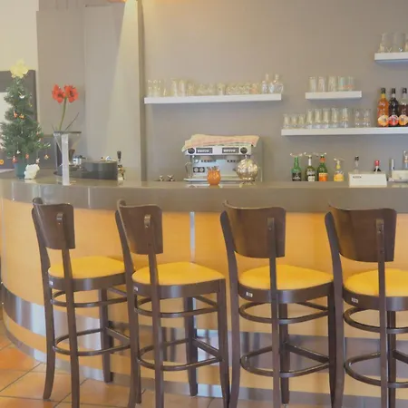 Brit Hotel Confort Castres-2