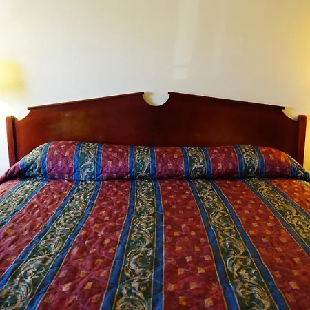 Wesley Inn-2