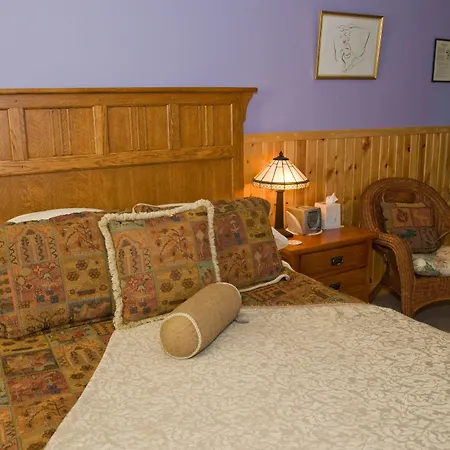 Poplar Creek Guesthouse-3
