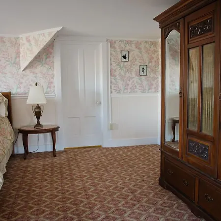 Cleftstone Inn-3