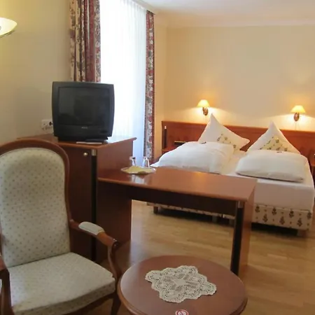 Moselland Hotel Im Enderttal Zum Onkel Willi-3