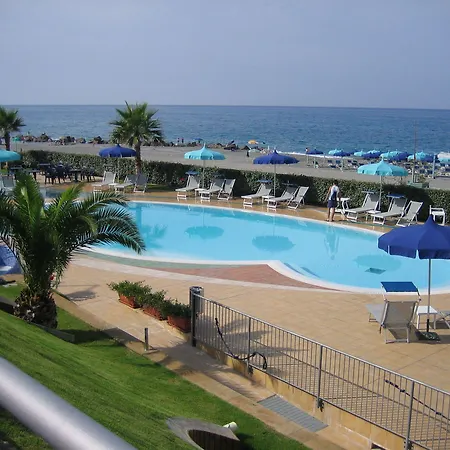 Meridian Hotel-2