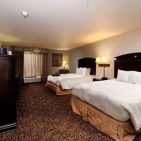 Hampton Inn & Suites Gallup-2