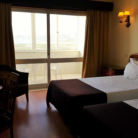 Golden Tulip Porto Gaia-3