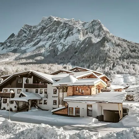 Hotel Tirolerhof - Familotel Zugspitze-3