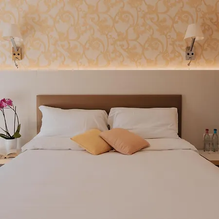 Hotel Flora-3