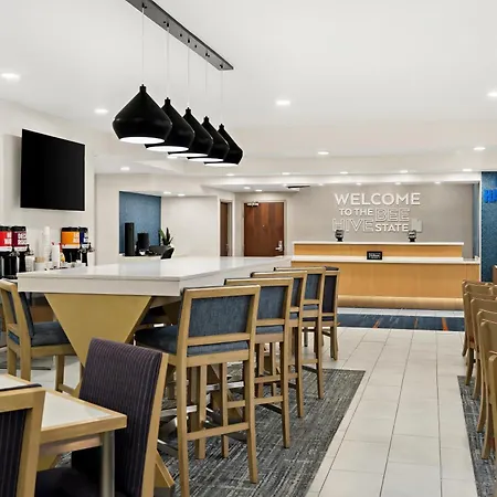 Hampton Inn Provo-2