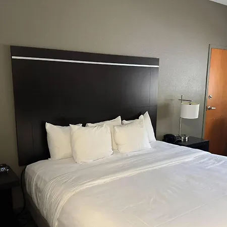 Comfort Inn Huntington Near University Area-3