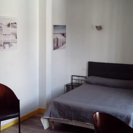 Hotel Les Beaux Arts- Limoges Hypercentre-3