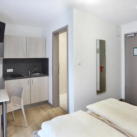 Apartment Hotel 37-3