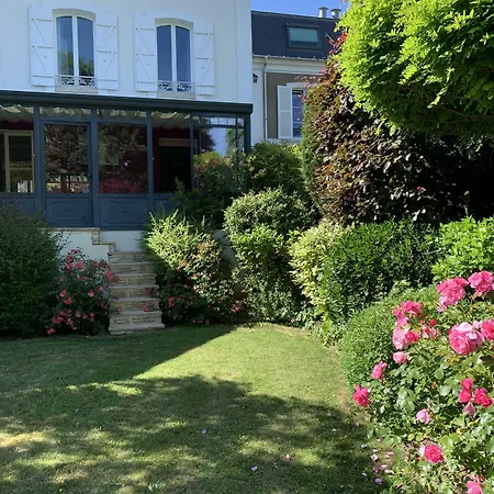 Maison d'Hôtes Joussaume Latour-2