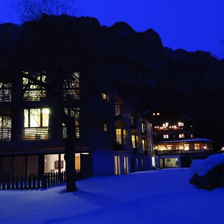 Hotel Pine-2