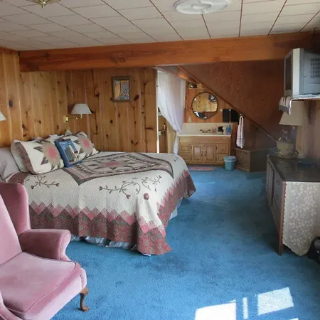 Breyhouse B&B-2