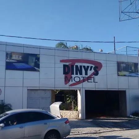 Dinys Motel (Adults Only)-2