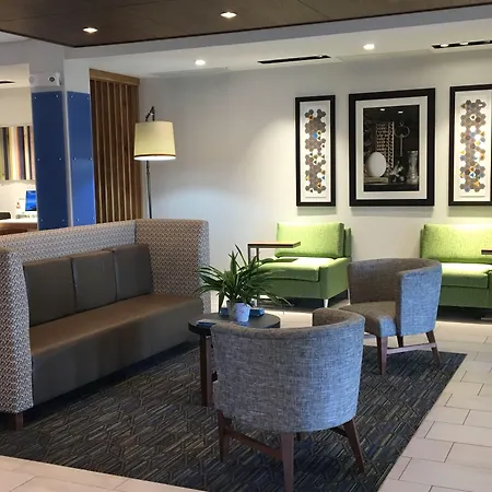 Holiday Inn Express & Suites Junction By Ihg-3