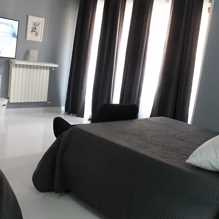 Gardenia Luxury Room-2