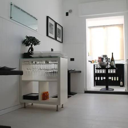 Gardenia Luxury Room-3