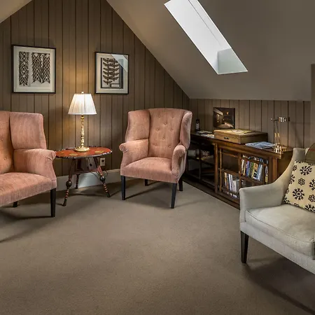 Dunton Town House Hotel-3