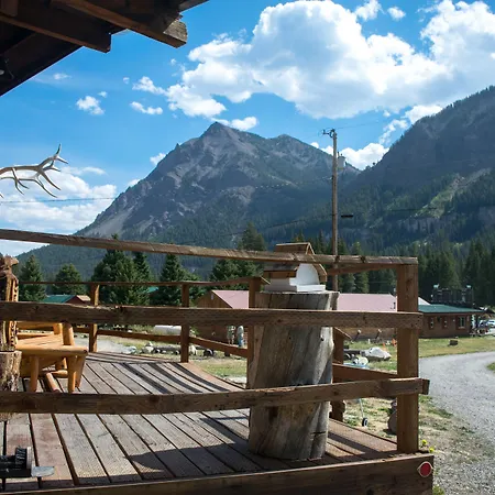 Silver Gate Lodging-2