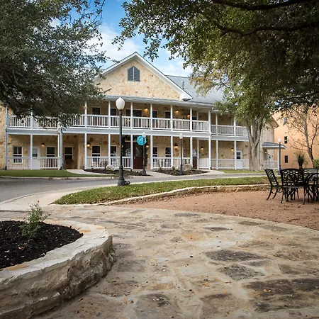 Gruene River Hotel & Retreat-2