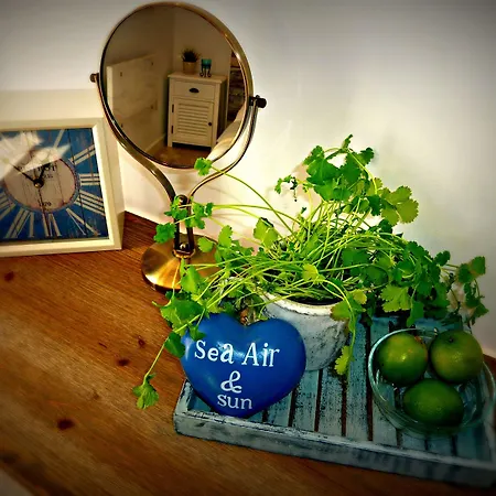 Villa Breeze Boutique Guest Rooms, Marbella-3
