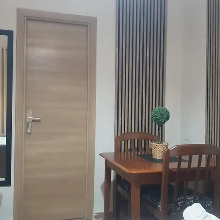 Luna-Guest Rooms-2