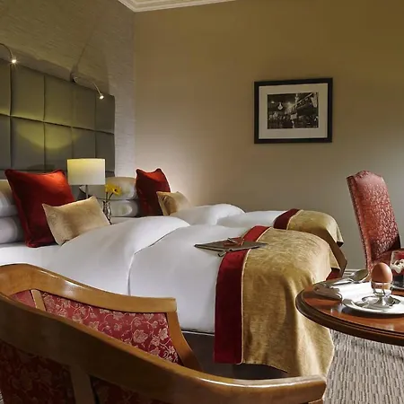 Buswells Hotel-3