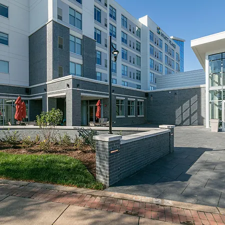 Hyatt Place Wilmington Riverfront-2