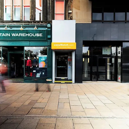 Easyhotel Edinburgh-3