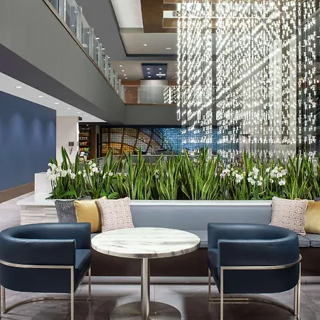 Embassy Suites By Hilton Knoxville Downtown-3