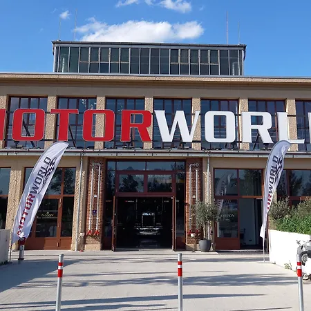Ameron Muenchen Motorworld-3