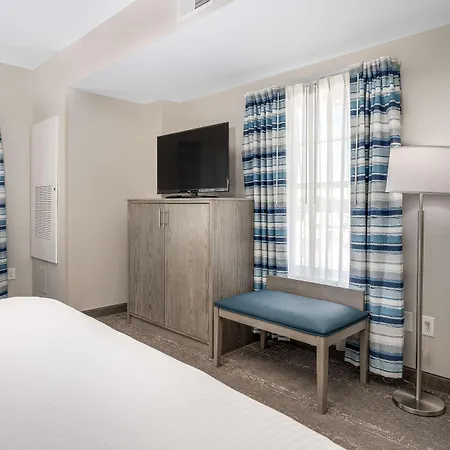 Lighthouse Suites - Best Western Signature Collection-2