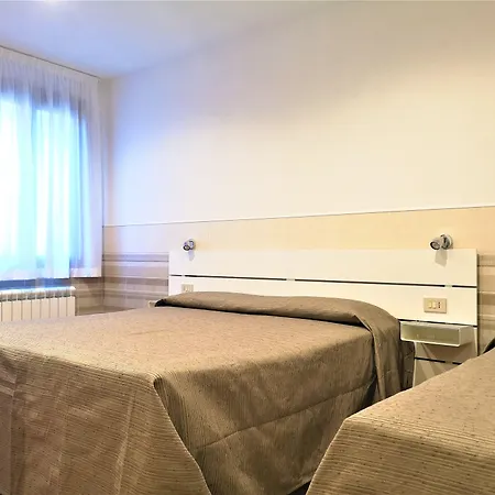 Hotel Rossi-2