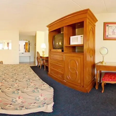 Rodeway Inn-2