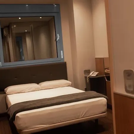Hotel Fabrik-2