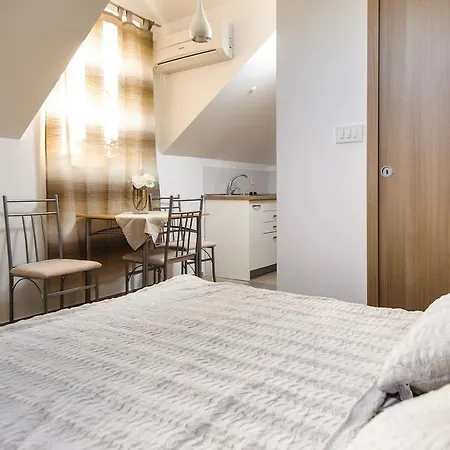 La Perla Luxury Apartments-3