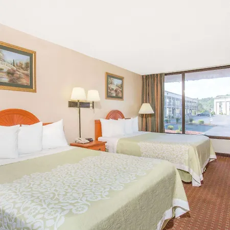 Days Inn By Wyndham Princeton-3