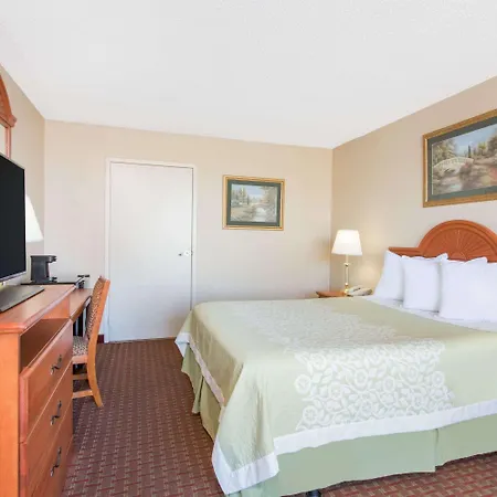 Days Inn By Wyndham Princeton-2
