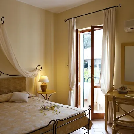 Hotel Gallo Nero-3
