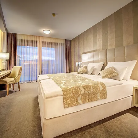 Hotel Maritime-3