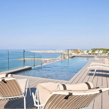 Palace Lido Hotel & Suites-3