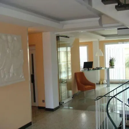 Lindemann Hotel-2